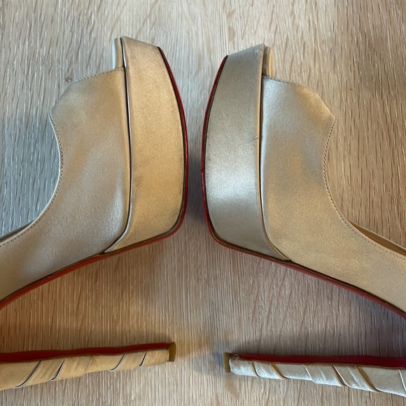 Louboutin Plisseta 140MM Nude Satin - 39 - Picture 9 of 12